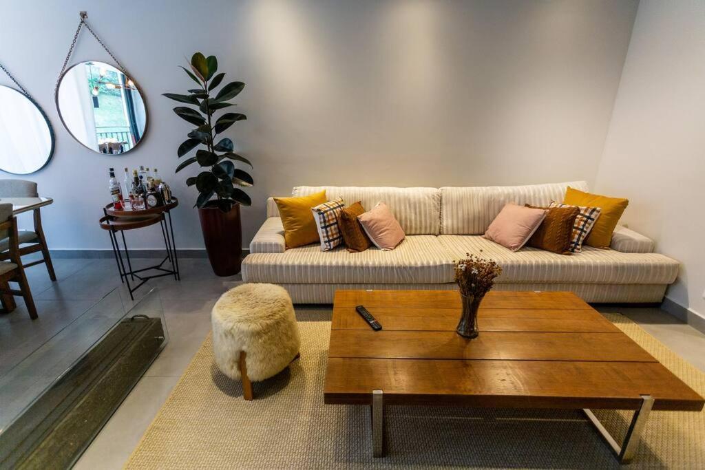 Apartment Hostyn - Star 211 - Charme E Sossego Em Triplex No Capivari