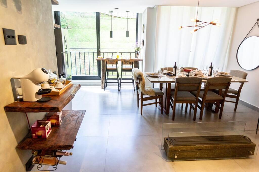 Apartment Hostyn - Star 211 - Charme E Sossego Em Triplex No Capivari Campos do Jordao